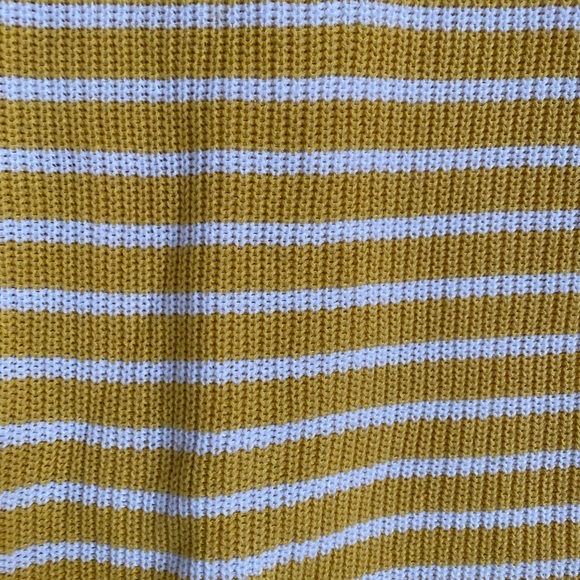 GAP Womens Sweater Size Small V-Neck Pullover Stripe Knit Yellow White - Picture 8 of 9